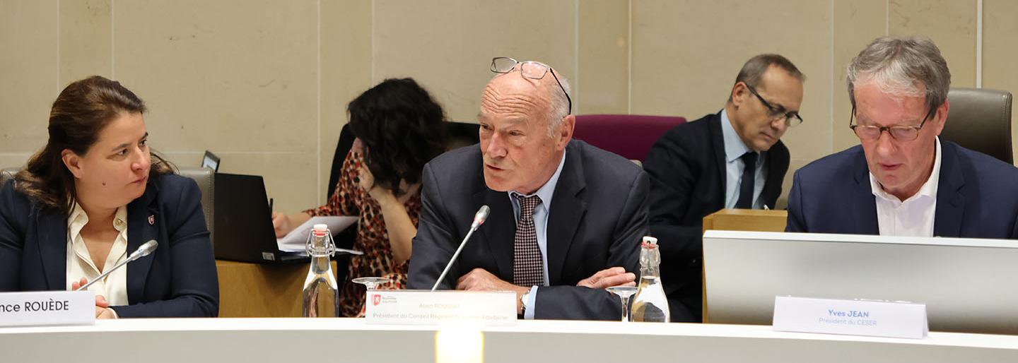 Tribune - plénière mars 2026